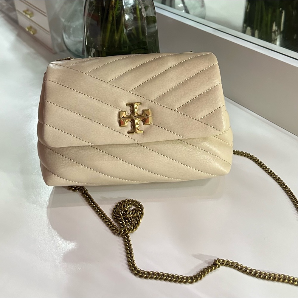 Tory Burch :Kira Chevron Mini Bag